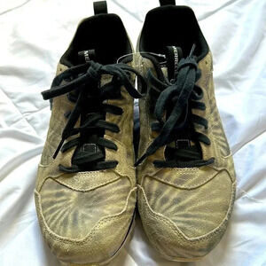 Merrell Women's Alpine Tie Dye Sneaker Suede size 8.5 running/ hiking